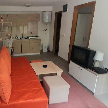 Apartman Nesa Boracko Jezero Konjic Exterior foto