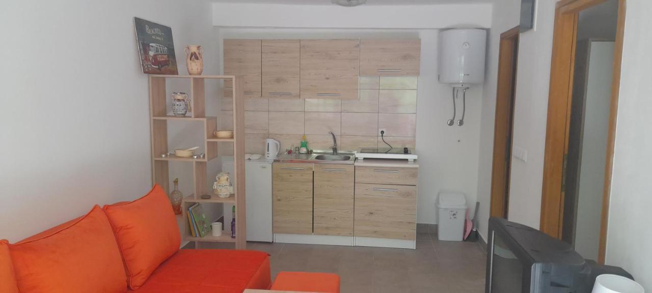 Apartman Nesa Boracko Jezero Konjic Exterior foto